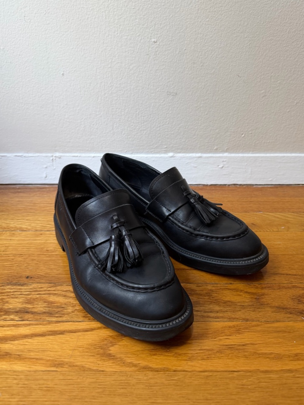 Vagabond Black Leather Loafers